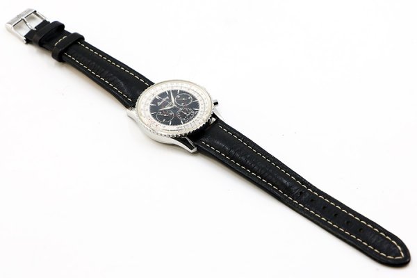 ブライトリング　ナビタイマー　モンブリラン　Ａ３００３０　黒／銀文字盤　革ベルト状態　表面