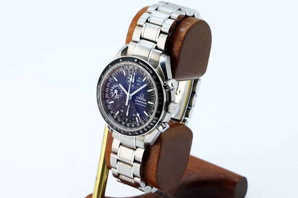 オメガ　スピードマスター　マーク４０　３５２０．５０　青文字盤　サイド