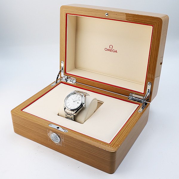 オメガ　シーマスター　アクアテラ　２３１．１０．３９　銀タペストリー文字盤　箱