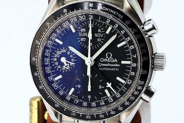 オメガ　スピードマスター　マーク４０　３５２０．５０　青文字盤　表面拡大