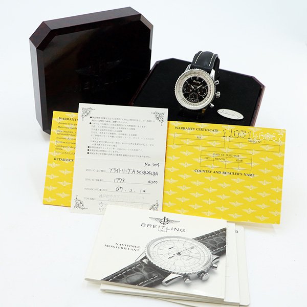 ブライトリング　ナビタイマー　モンブリラン　Ａ３００３０　黒／銀文字盤　箱・証明書