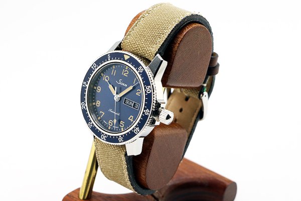 ジン　パイロットウォッチ　１０４　１０４．ＳＴ．ＳＡ．Ａ　青文字盤　サイド