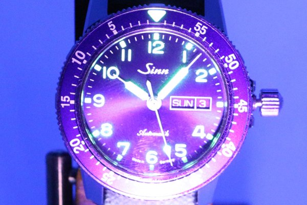 ジン　パイロットウォッチ　１０４　１０４．ＳＴ．ＳＡ．Ａ　青文字盤　ライト