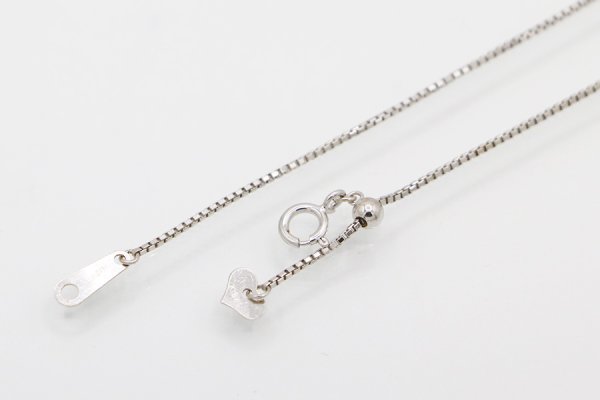 K18WG ダイアイリペンダントネックレス 0.22ct 5.60g　留め具外したイメージ