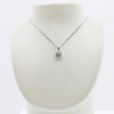 K18WG ダイアイリペンダントネックレス 0.22ct 5.60g　装着イメージ