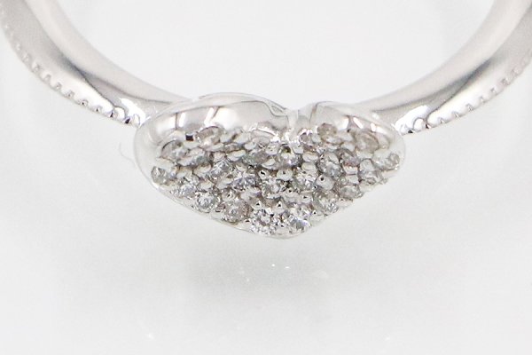 K18WG ダイアイリリング 0.12ct 2.40g　拡大