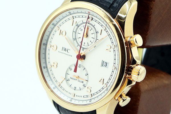 ＩＷＣ　ポルトギーゼ　ヨットクラブ　ＩＷ３９０５０１　銀文字盤　サイド拡大