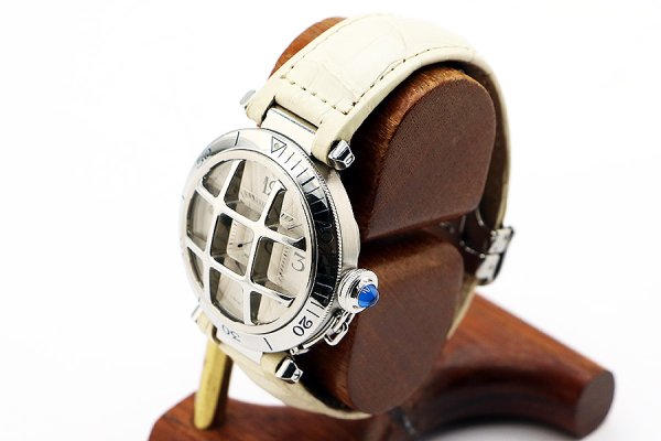 カルティエ　パシャ３８　コンベックスグリッド　Ｗ３１０５９Ｈ３　銀文字盤　革ベルト　サイド
