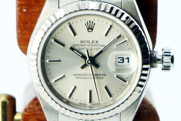 ロレックス　７９１７４　銀文字盤　Ｙ番（２００３年）　表面拡大