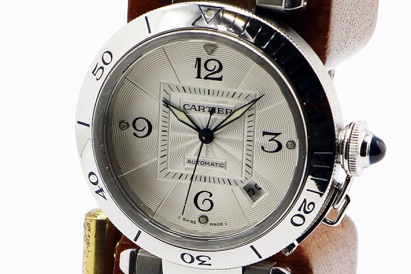 カルティエ　パシャ３８　コンベックスグリッド　Ｗ３１０５９Ｈ３　銀文字盤　サイド拡大　グリッド外した状態