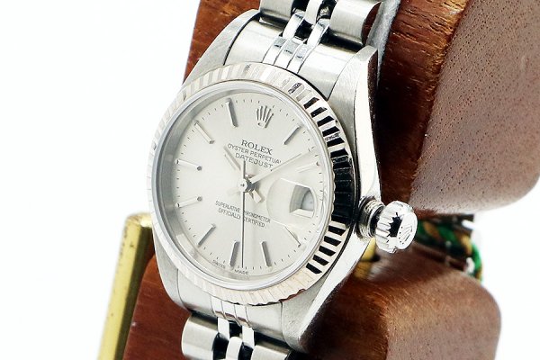 ロレックス　７９１７４　銀文字盤　Ｙ番（２００３年）　サイド拡大