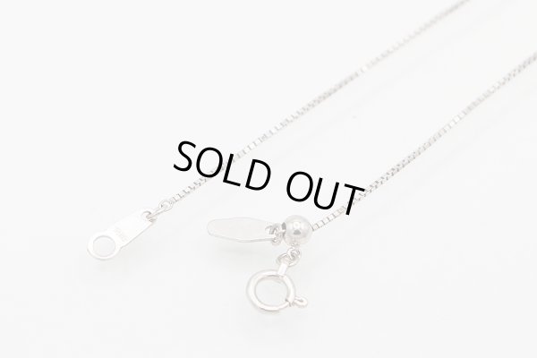 K18WG ダイアイリペンダントネックレス　0.23ct 2.80g　留め具外したイメージ