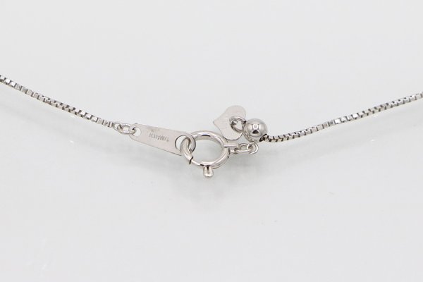 K18WG ダイアイリペンダントネックレス 0.05ct 0.20ct 4.60g　留め具