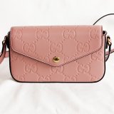 グッチ　GGスーパーミニ ショルダーバック 772794 525040 ピンク