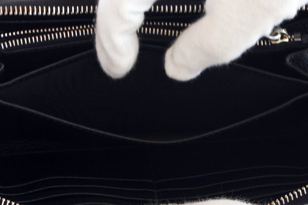 プラダ　ジップアラウンド長財布 2ML317 ブラック　お札入れ