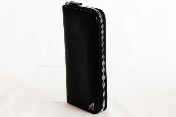プラダ　ジップアラウンド長財布 2ML317 ブラック　サイド