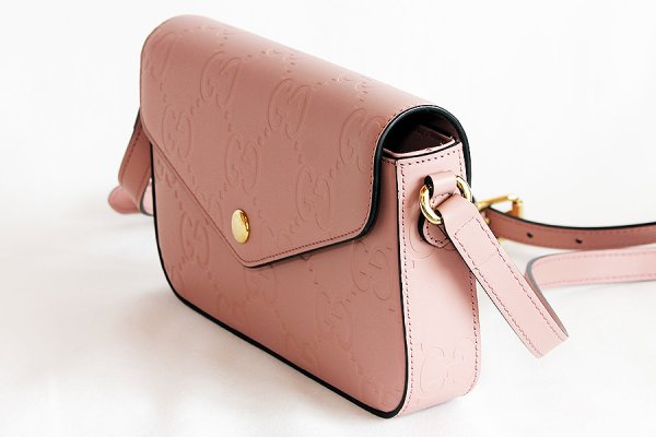 グッチ　GGスーパーミニ ショルダーバック 772794 525040 ピンク　サイド