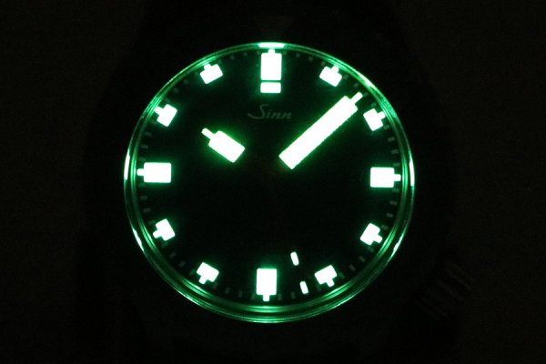 ジン　Ｕ１　１０００ｍダイバー　黒文字盤　ライト暗闇