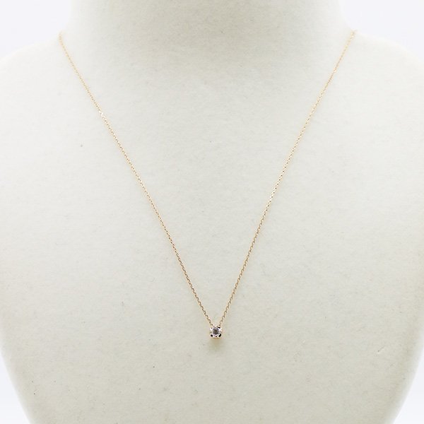４℃　K18PG ダイアイリペンダントネックレス1.00g　装着イメージ