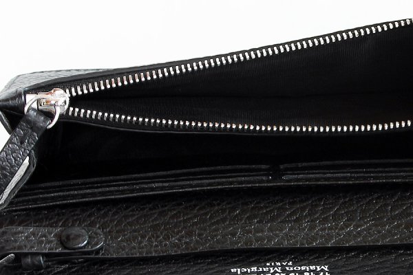 メゾン　マルジェラ　4ステッチ チェーンウォレット SA3UI0008P4455T8013 ブラック　小銭入れ