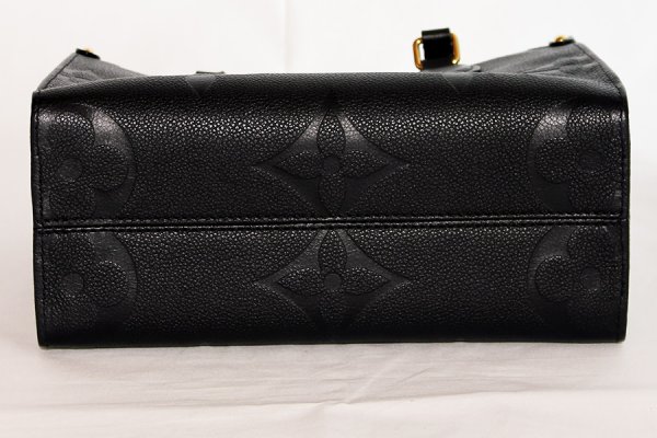ルイ・ヴィトン　オンザゴーPM M45653 ノワール　底