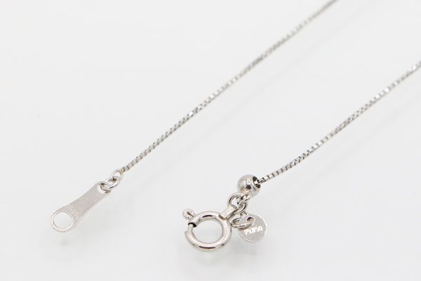 PT900/850 ダイアイリペンダントネックレス 1.00ct 5.20g　留め具外したイメージ