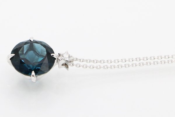スタージュエリー K18WG ブルートパーズダイアイリペンダントネックレス 0.03ct 4.00g　サイド