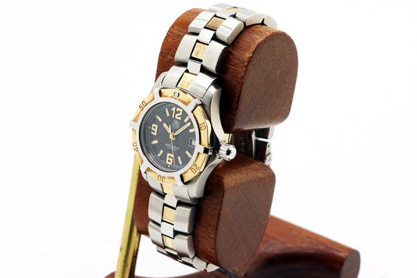 タグホイヤー　エクスクルーシブ２０００　ＷＮ１３５４　黒文字盤　サイド