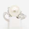 PT900 パールダイアイリリング 9.00mm 0.30ct 5.20g