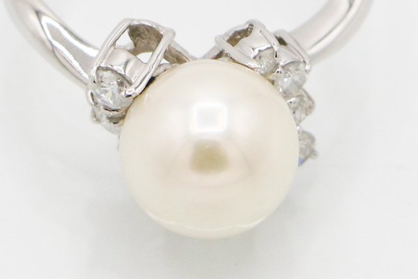 PT900 パールダイアイリリング 9.00mm 0.30ct 5.20g　拡大