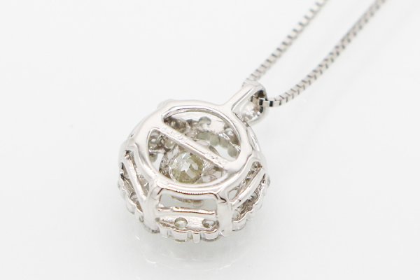 PT900/850 ダイアイリペンダントネックレス 0.545ct 0.50ct 4.60g　裏面