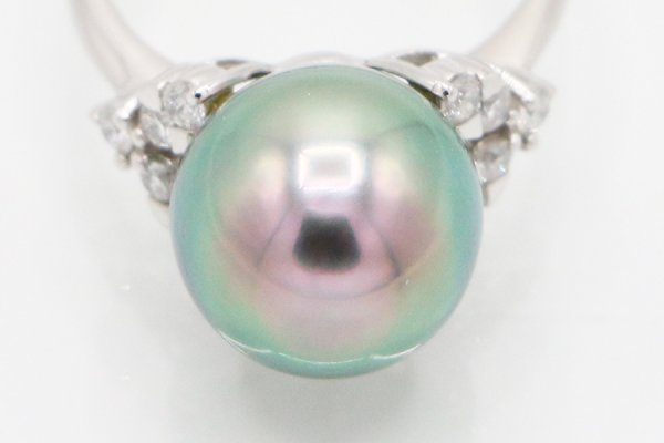 PT900 黒蝶パールダイアイリリング 11.50mm 0.30ct 6.30g　拡大