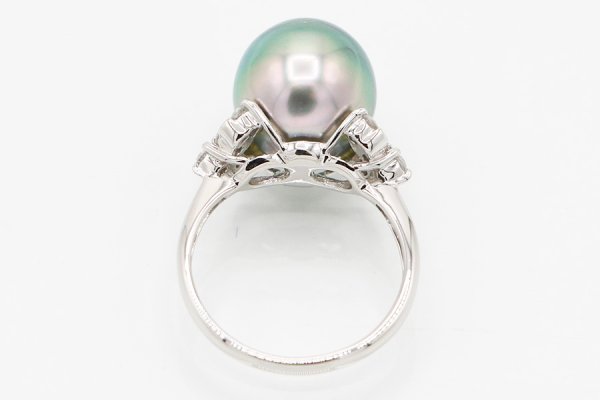 PT900 黒蝶パールダイアイリリング 11.50mm 0.30ct 6.30g　内側