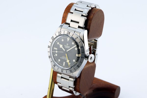 チューダー　ブラックベイ　プロ　ＧＭＴ　７９４７０　黒文字盤　サイド
