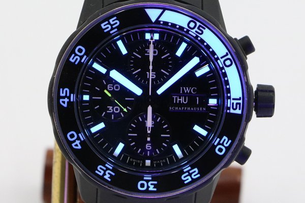 ＩＷＣ　アクアタイマー２０００　クロノ　ＩＷ３６７６７０５　黒文字盤　ガラパゴス限定　ライト