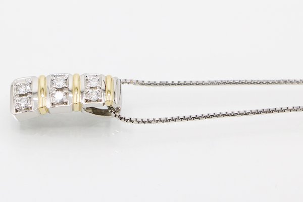 PT900/850/K18 ダイアイリペンダントネックレス 0.23ct 6.80g　サイド