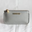 グッチ　スクリプト ジップキーケース 790102 0416 グレー