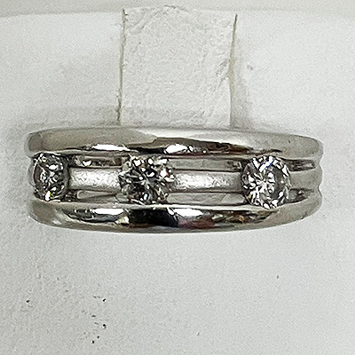 PT900 ダイア入りリング 0.50 6.30g 買取