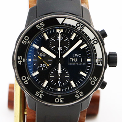 ＩＷＣ　アクアタイマー２０００　クロノグラフ　ＩＷ３７６７０５　黒文字盤　ガラパゴス限定　仕入れ