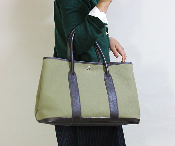 NEW低価 Hermes - HERMES エルメス ガーデン パーティー PM(カーキ)の ...