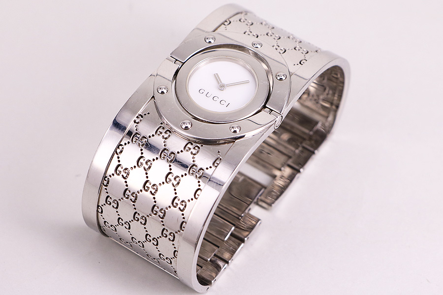 限定特価  トワール腕時計 YA112511 【定価22万円】GUCCI 腕時計(アナログ)