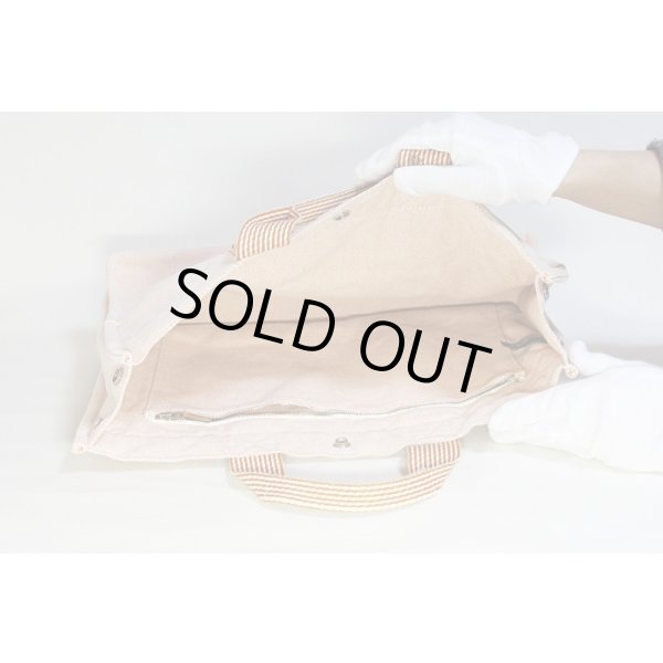 エルメス　ニューフールトゥMM オレンジ　中身