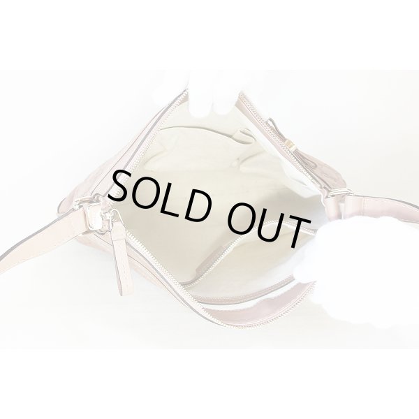 グッチ　ショルダーバック 257065 527066 ピンクベージュ　中身