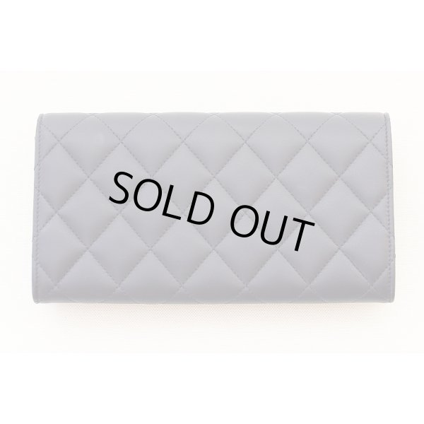 シャネル　マトラッセ ニツ折長サイフ A50096 ネイビー／ゴールド金具　裏面