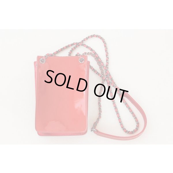 シャネル　トリプルフォン ショルダーバック A92304 レッド　裏面