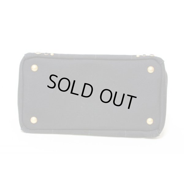 プラダ  カナパ2WAYトート B24390 ブラック　底面