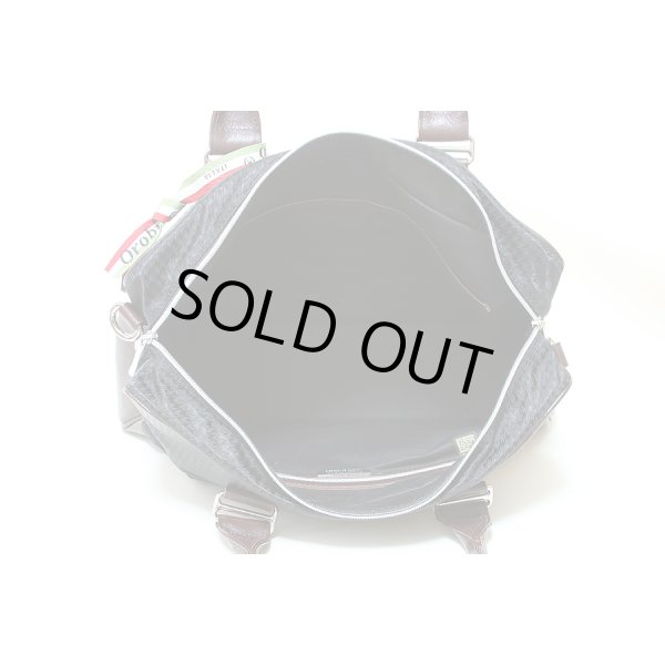 オロビアンコ  ビジネスバック　VERNE　ブラック／マロン　中身