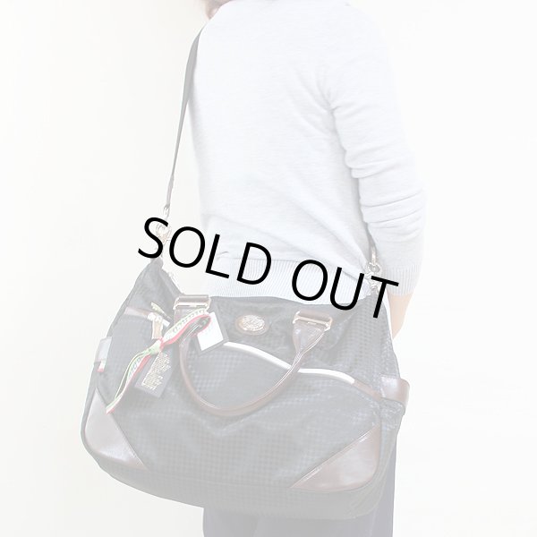 オロビアンコ  ビジネスバック SILVOFFICE-C ブラック／マロン　掛けたイメージ