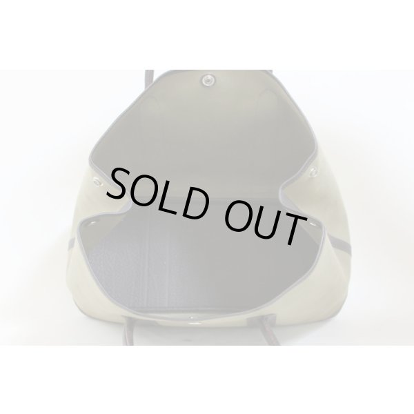 エルメス　ガーデンパーティPM カーキ／ブラウン　中身