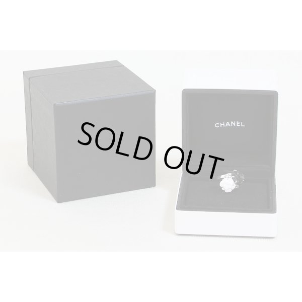 シャネル　750WG オニキスホワイトアゲートダイアイリリング J2938 6.90g　箱